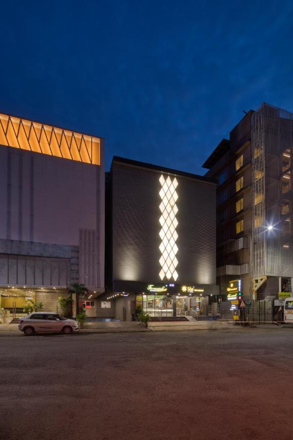 Sifat International Hotel